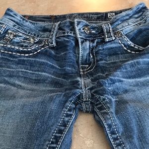 Straight leg miss me jeans medium wash
